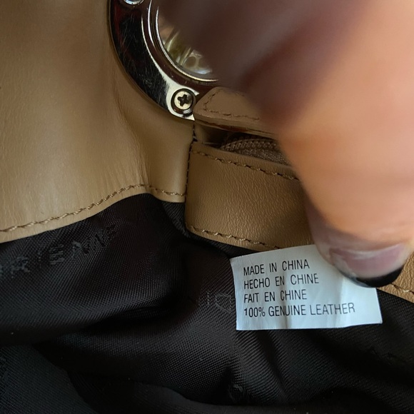 Adrienne Vittadini Shoulder Bag. Gold Color Faux Snake, Silver Tone Hardware - Picture 5 of 13